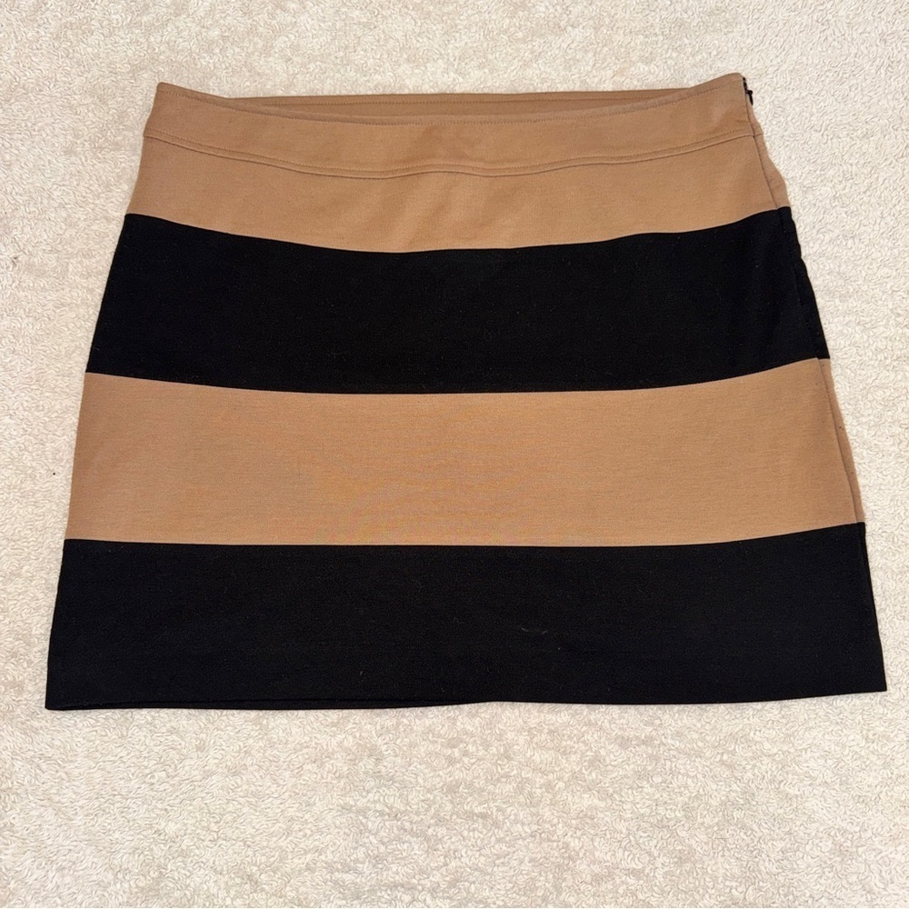Banana Republic Tan and Black Mini Skirt
